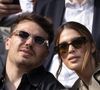 Antoine Dupont et sa compagne Iris Mittenaere toujours amoureux !

Antoine Dupont et sa compagne Iris Mittenaere en tribunes lors de la finale messieurs des Internationaux de France de Tennis de Roland Garros 2025 (jour 15), à Paris © Cyril Moreau/Bestimage