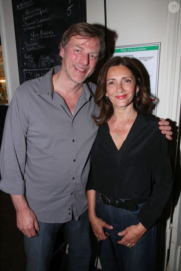 Exclusif - Valérie Karsenti et son mari François Feroleto - " Une soirée en Absurdie ", organisée par Stéphane de Groodt au profit de l'association AMC France-Ukraine au Théâtre de l'Oeuvre à Paris le 10 Mai 2022. © Bertrand Rindoff / Bestimage