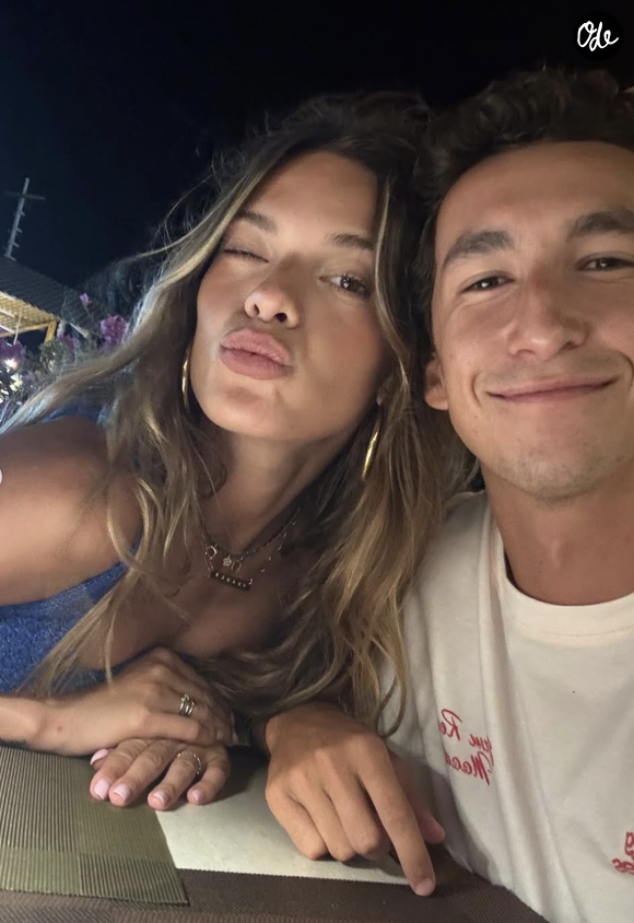 Sur Instagram, ses abonnés découvrent plusieurs clichés de cette escapade : balades à cheval sur la plage au coucher du soleil, kitesurf, soirées en VIP derrière les platines