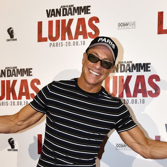 Jean-Claude Van Damme fait le show lors de l'avant-première du film "Lukas" à Paris le 20 août 2018 @Agence / Bestimage