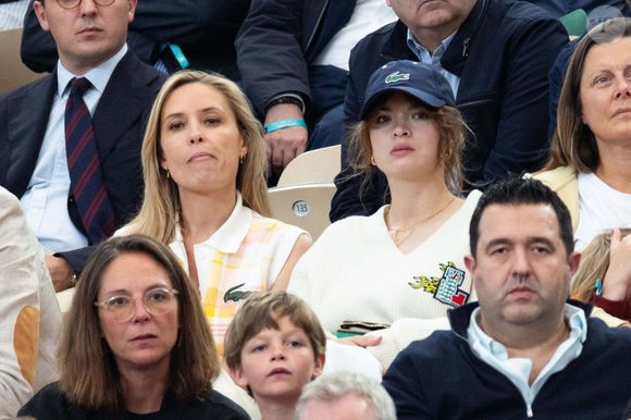 Lilou Fogli et Alice Cornillac en tribunes lors des Internationaux de France 2025 à Roland Garros le 28 mai 2025 à Paris, France. Photo de Nasser Berzane/ABACAPRESS.COM