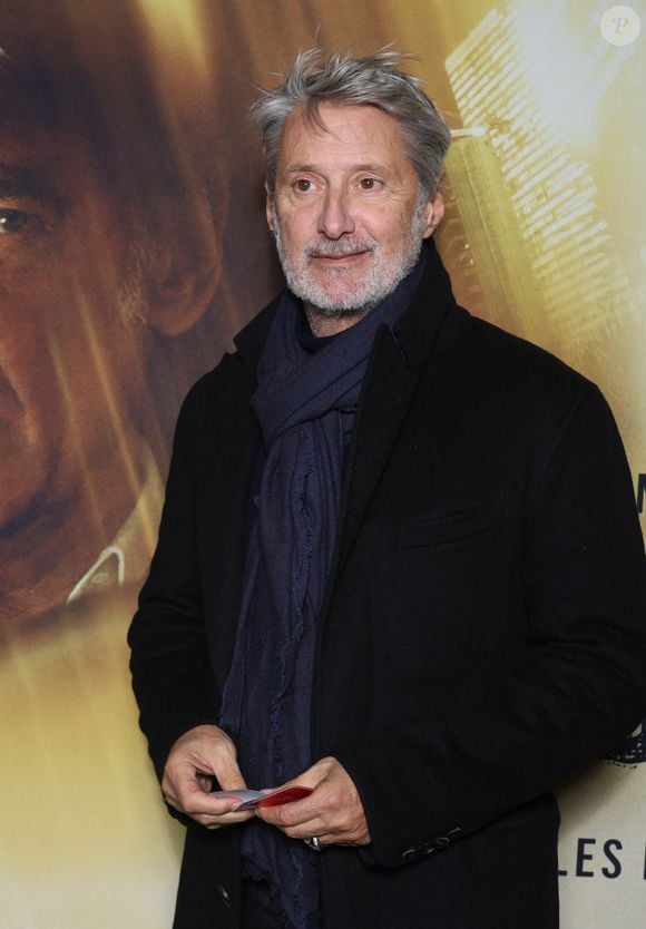 Antoine de Caunes - Avant-première du film "Le choix" de G.Bourdos au cinéma UGC Danton à Paris le 12 Novembre 2024. © Denis Guignebourg/BestImage