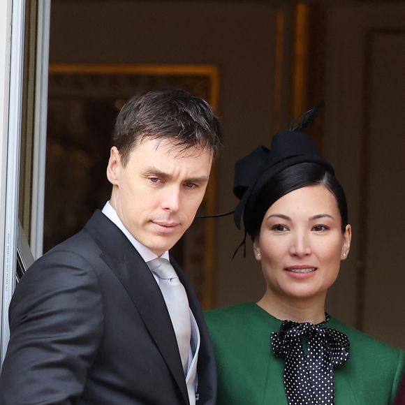 Louis Ducruet et sa femme Marie Ducruet (Chevallier) - - La famille princière de Monaco au balcon du palais, à l'occasion de la Fête Nationale de Monaco, le 19 novembre 2025. © Dominique Jacovides/Bestimage