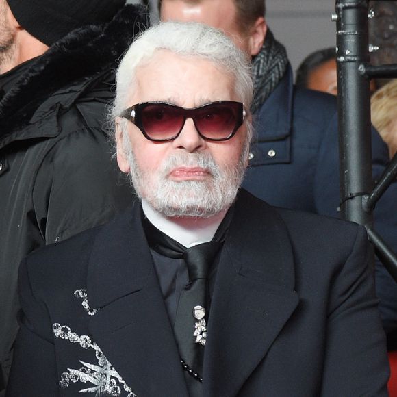 Karl Lagerfeld lors de l'illumination des Champs-Elysées à l'ocassion des Fêtes de Noël. Paris, le 22 novembre 2018. © Guirec Coadic/Bestimage
