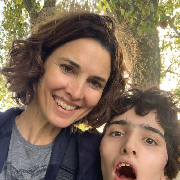 En effet, l'animatrice n'a pas hésité à médiatiser la maladie de son second fils : Samy, atteint d'autisme sévère et polyhandicapé, afin de sensibiliser sur le sujet...

Églantine Éméyé et son fils Samy, sur Instagram, photo partagée le 1 octobre 2022.