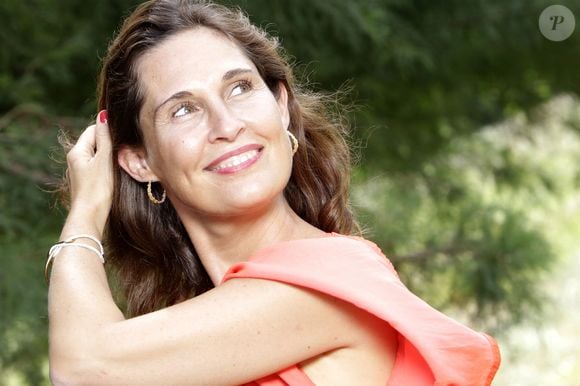 Toutefois, dans une interview accordée à Ça commence aujourd’hui en avril 2023, Dominique Lagrou-Sempère s’était ouverte sur son parcours émotionnel après la disparition de Claude.

Portrait de Dominique Lagrou-Sempere - 4ème édition des écrivains chez Gonzague Saint Bris (26ème Forêt des livres) à Chanceaux-Près-Loches. Le 28 août 2022 Photo par Cédric Perrin / Bestimage