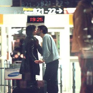 Cela n'empêche pas pour autant la jolie Juliette Binoche d'être très heureuse

Archives : Olivier Martinez et Juliette Binoche