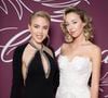 Sa sœur cadette Maria Chiara a reçu la même distinction au cours de cette cérémonie.

La princesse Maria Carolina et la princesse Maria Chiara de Bourbon des Deux-Siciles - Photocall de la soirée "Chopard Miracle Gala Evening" lors du 79ème Festival International du Film de Cannes, le 18 mai 2026. © Olivier Borde / Bestimage