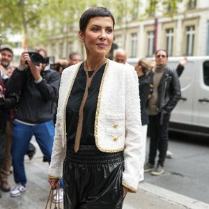 Cristina Cordula assiste au défilé Giambattista Valli lors de la Fashion Week Womenswear Spring/Summer 2026 le 3 octobre 2025 à Paris, France. (Photo par Lucia Sabatelli / Bestimage)