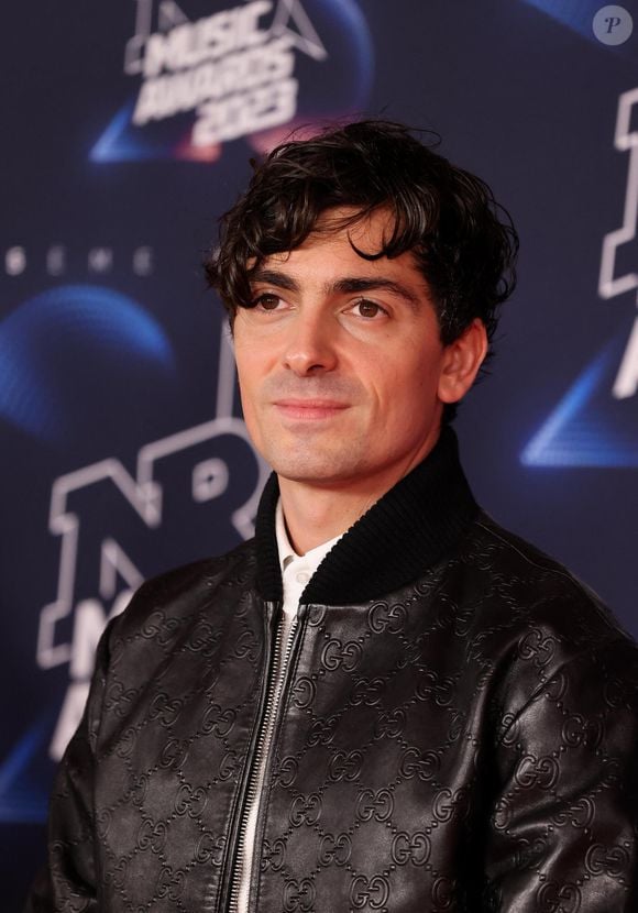 Florian Rossi au photocall de la 25ème cérémonie des "NRJ Music Awards (NMA)" au palais des Festivals et des Congrès de Cannes, France, le 10 novembre 2023. © Dominique Jacovides/Bestimage