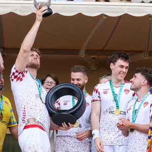 Ragnar Le Breton, Matt Pokora (M. Pokora), Louis Ducruet - La famille princière de Monaco assiste au match de football Racing Stars Football Cup opposant les pilotes Nazionale Piloti contre les Barbagiuans au stade Louis II à Monaco le 21 mai, 2025. © Claudia Albuquerque/Bestimage