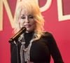 C'est le neveu de Dolly Parton, Brian Seaver, qui a officialisé la nouvelle dans une vidéo publiée sur Instagram

Dolly Parton qui a écrit la musique du film "Dumplin" pose lors du photocall à l'hôtel Four Seasons à Beverly Hills le 22 novembre 2018.
Crédit : IBL / Bestimage