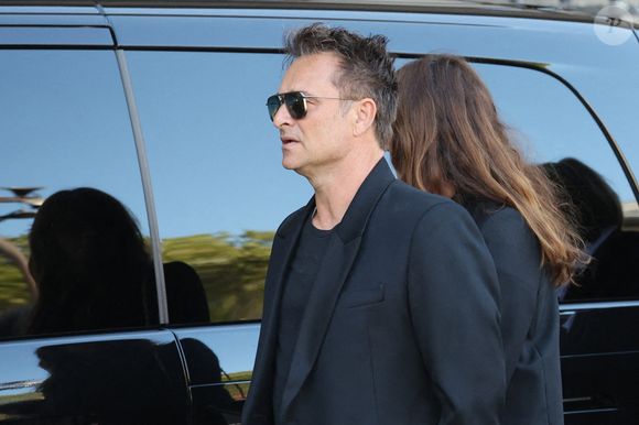 David Hallyday et sa femme Alexandra Pastor - Obsèques de Nathalie Baye en l'église Saint-Sulpice à Paris le 23 avril 2026. © Dominique Jacovides - Coadic Guirec / Bestimage