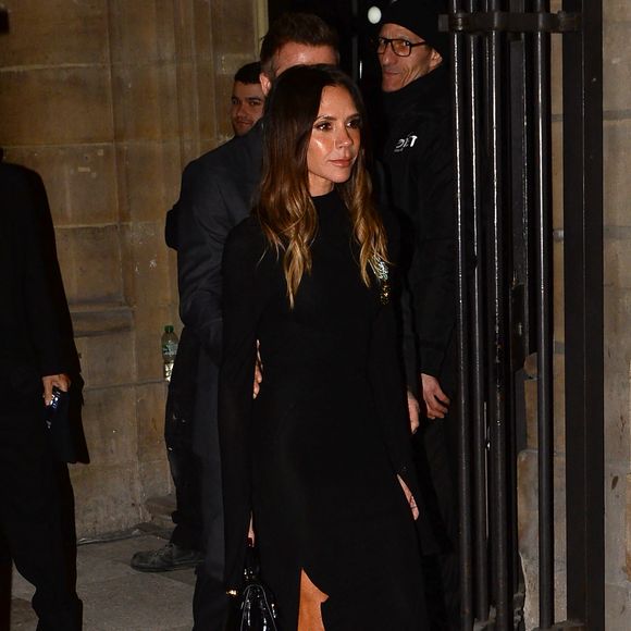 Avec cette ligne de cosmétique inspirée "des soins de beauté sud-coréens", la mini-version de Victoria Beckham compte bien conquérir la Gen Z et la Gen Alpha.

Victoria Beckham et son mari David Beckham - - Victoria Beckham, tout juste élevée au rang de Chevalier des Arts et des Lettres, quitte le ministère de la Culture en famille à Paris, France, le 26 janvier 2026. Clément Prioli/Bestimage