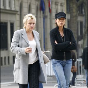 Muriel Robin et Anne Le Nen – Manifestation à Paris contre les violences faites aux femmes, le 28 octobre 2007. © Coadic Guirec / Bestimage