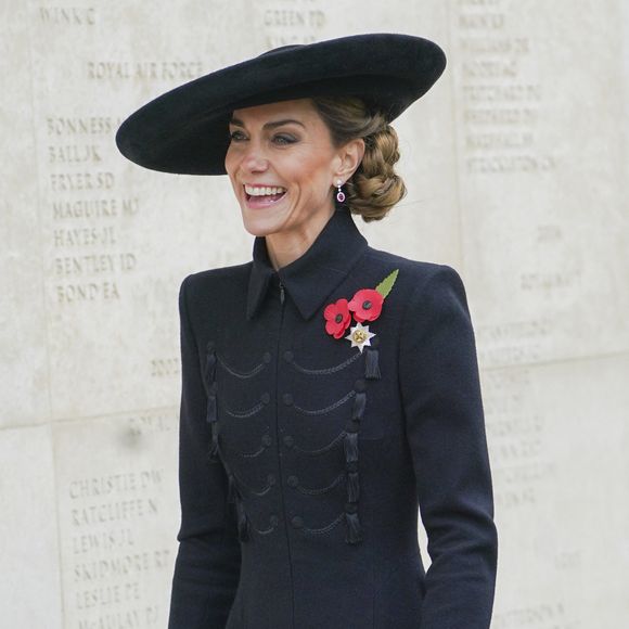 Catherine Kate Middleton, princesse de Galles, assiste à la cérémonie du souvenir de l'Armistice, au National Memorial Arboretum, à Burton-on-Trent, dans l'East Staffordshire le 11 novembre 2025.