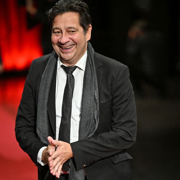 En parallèle, il poursuit sa tournée avec son spectacle "Se met à table", mêlant humour et univers culinaire.

Laurent Gerra lors de la cérémonie d'ouverture du 17e Festival Lumière à Lyon, France, le 11 octobre 2025. © Julien Reynaud/APS-Medias/Abacapress.com