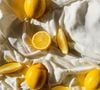 En version sèche, ces deux éléments neutralisent même efficacement les odeurs de placards ou de poubelles.