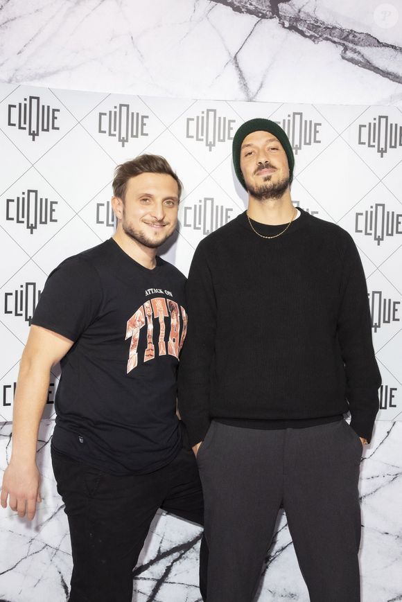 Exclusif - McFly (David Coscas) et Carlito (Raphaël Carlier) en backstage de l'enregistrement de l'émission "Clique", présentée par M. Achour, le 2 décembre 2021. © Jack Tribeca/Bestimage