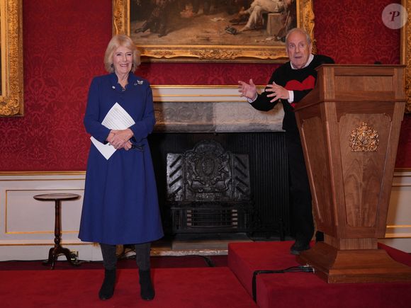 Camilla Parker Bowles, reine consort d'Angleterre, donne une réception au palais St James à Londres en l'honneur des lauréats du concours de dissertation du Commonwealth de la reine, le 20 novembre 2025. Photo par  PA Photos / Bestimage