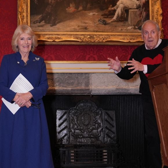 Camilla Parker Bowles, reine consort d'Angleterre, donne une réception au palais St James à Londres en l'honneur des lauréats du concours de dissertation du Commonwealth de la reine, le 20 novembre 2025. Photo par  PA Photos / Bestimage