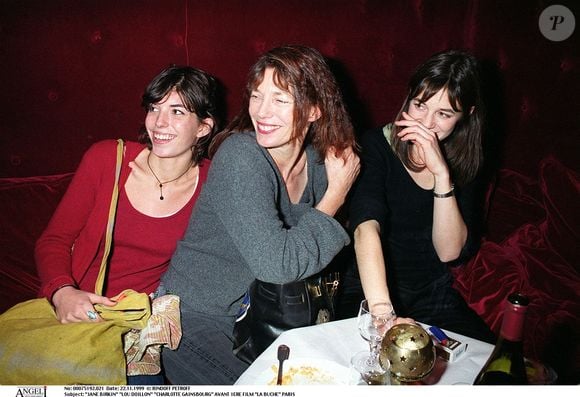 Jane Birkin avec ses filles Lou Doillon et Charlotte Gainsbourg.