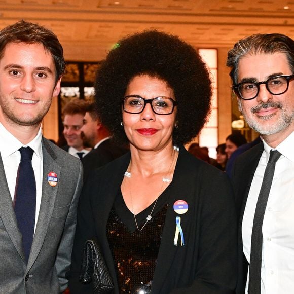 Gabriel Attal, Audrey Pulvar, Stéphane Hasbanian au dîner annuel du CCAF (Conseil de coordination des associations arméniennes de France) à l'hôtel du collectionneur à Paris le 11 mars 2025
Comme chaque année, la onzième édition du désormais fameux dîner du CCAF a fait salle comble. 450 personnes se sont retrouvées dans les salons de l'hôtel du collectionneur, à Paris. Lors du cocktail, plusieurs personnalités politiques ont eu l'occasion de s'entretenir avec les invités.
Comme de coutume, un certain nombre de figures intellectuelles étaient également au dîner.
C'est Nelson Monfort qui a présenté la soirée en rappelant que la soirée est l'occasion de nous retrouver et de réaffirmer les liens profonds qui unissent la France et l'Arménie, liens tissés par l'histoire, la culture et des valeurs communes.
Cette soirée incarne à la fois un hommage solennel et un appel à l'action. Hommage envers celles et ceux qui oeuvrent sans relâche pour la cause arménienne; mais appel à la communauté internationale pour qu'elle s'engage résolument pour la justice et la paix.

© Christian Liewig / Bestimage