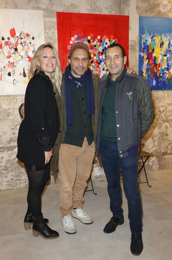 Exclusif - Caroline Faindt, Yannick Choirat et Zinedine Soualem - Vernissage de l'exposition de Caroline Faindt aux Espaces Guiffi à Paris le 9 décembre 2024. © Coadic Guirec/Bestimage