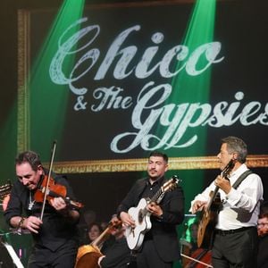 Exclusif - Chico Bouchikhi - Chico & The Gypsies célèbrent 45 ans de carrière au Palais des Congrès avec un concert symphonique inédit le 24 mai 2025. Portés par 80 musiciens et des invités prestigieux, leurs tubes cultes ont résonné dans une version grandiose, entre rumba, flamenco et symphonie.
© Guirec Coadic / Bestimage