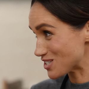 Ce changement a été possible grâce à la plateforme Netflix qui s'associe à l'image de Meghan Markle. 

Los Angeles, CA - Le prince Harry se blottit contre Meghan Markle dans la première bande-annonce de son nouveau programme Netflix With Love, Meghan. La duchesse de Sussex revient sur les écrans de télévision. Meghan s'est rapprochée de son mari, le prince Harry, alors que Netflix diffusait le premier teaser de sa nouvelle série With Love, Meghan, qu'elle a posté sur son nouveau compte Instagram. ©Backgrid USA / Bestimage