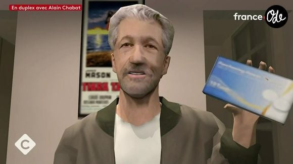 Alain Chabat a répondu avec humour et a même montré sa boîte de médicaments pour prouver qu'il était réellement souffrant.

Capture d'écran de l'émission C à Vous, le 9 juin 2026.

© France 5