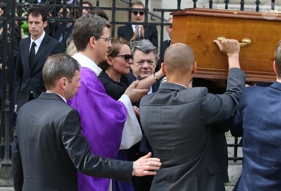 Cendrine Dominguez, Jean-Louis Borloo - Sorties des obsèques de Patrice Dominguez en la basilique Sainte Clotilde à Paris. Le 16 avril 2015
©Jacovides - Clovis / Bestimage