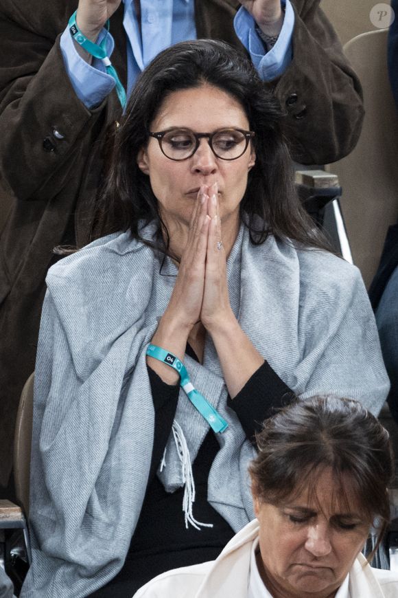 Apolline de Malherbe dans les tribunes lors des Internationaux de France de Tennis de Roland Garros 2025, à Paris, France, le 4 juin 2025. © Jacovides-Moreau/Bestimage