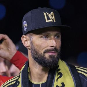 25 septembre 2024, Los Angeles, Californie, États-Unis : Olivier Giroud (n° 9) du Los Angeles Football Club lors de la cérémonie de remise des prix après la victoire en finale de l'U.S.  ARIANA RUIZ/PI (Crédit image : © PI via ZUMA Press Wire) Bestimage
