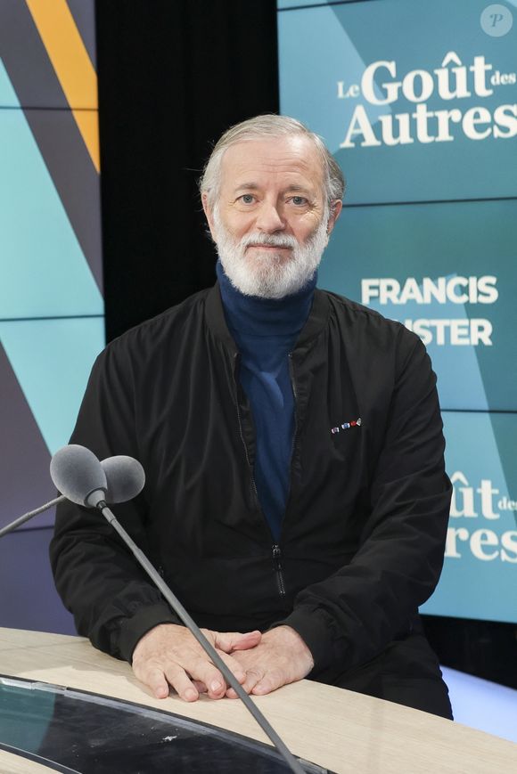Exclusif - Francis Huster lors de l'enregistrement de l'émission "Le goût des autres" à Paris, présentée par V.Benaim et diffusée le 1er octobre sur i24news
© Jack Tribeca / Bestimage