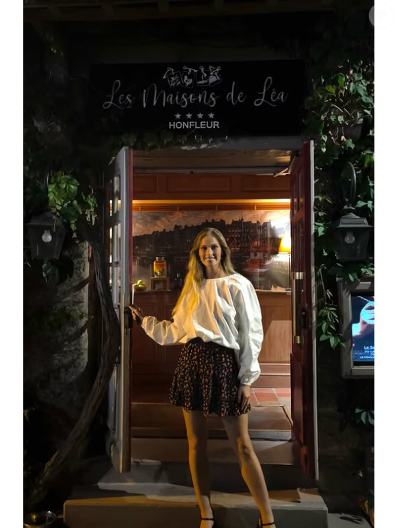 Lucile Lecellier, Miss Bretagne 2024 et demi-finaliste de Miss France 2025, annonce être enceinte de son premier enfant.