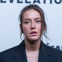 Adèle Exarchopoulos a dénoncé les agissements du père de son fils Ismaël, un artiste au coeur d'une enquête