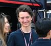 Il y a quatre ans, âgé de tout juste 23 ans à l'époque, le plus jeune héritier Arnault a fait son entrée en toute discrétion dans la galaxie LVMH.
Jean Arnault et sa compagne Zita d'Hauteville - Les célébrités dans les stands la veille du Grand Prix de Formule 1 (F1) de Monaco le 24 mai 2025. © Lionel Urman / Bestimage