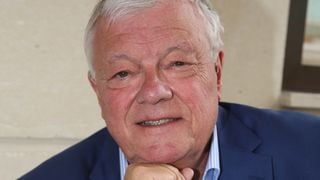 Fabrice a un célèbre nom de famille : pourquoi l'animateur phare des années 70-80 n'a jamais voulu s'en servir publiquement ?
