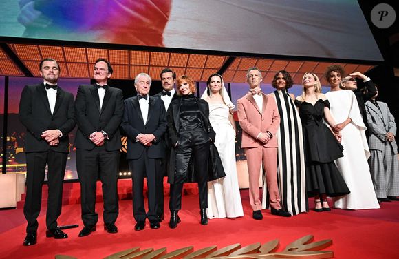 (G-R) Leonardo DiCaprio, Quentin Tarantino, Robert De Niro, Laurent Lafitte, Mylene Farmer, Juliette Binoche, Jeremy Strong, Halle Berry, Alba Rohrwacher, Leila Slimani, Hong Sang-soo et Payal Kapadia sont vus sur scène lors de la cérémonie d'ouverture du 78ème Festival de Cannes au Palais des Festivals le 13 mai 2025 à Cannes, France. Photo par David Niviere/ABACAPRESS.COM