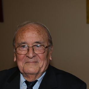 “Le prince Albert et de nombreuses personnalités étaient présents pour rendre un ultime hommage à celui qui a consacré toute sa vie à la médecine" apprend-on
Exclusif - Jean-Joseph Pastor (Chancelier de l'Ordre de Saint-Charles) - La princesse Camilla de Bourbon des deux Siciles lors de l'inauguration de l'association des amis du centre scientifique à Monaco le 19 février 2015 - Le Centre Scientifique de Monaco ( CSM), crée en 1960 par le Prince Rainier III , est l'Agence de la Recherche Scientifique de la Principauté de Monaco . Le CSM  est surtout connu dans le monde scientifique par la qualité des travaux de ses chercheurs en biologie marine et tout particulièrement sur la biologie des coraux , mais depuis l'avènement du Prince Albert II le CSM a développé deux  nouveaux  départements très dynamiques qui entretiennent des rapports étroits avec les Universités Françaises et étrangères , l'INSERM et le CNRS : un département de Recherche Biomédicale et un Département de Recherche en Biologie Polaire  qui font tous deux une recherche d'excellence. 

Ce récent fort développement  de la Recherche Scientifique à Monaco a suscité en Principauté la volonté d'accompagner le soutien  du Gouvernement Princier au CSM en créant l'Association des Amis du Centre Scientifique de Monaco qui a été fondée aujourd'hui . Cette Association  présidée par S.A.R.la princesse Camilla de Bourbon des deux Siciles se propose d'aider les avancées de  la Science en Principauté et de soutenir les actions du CSM .