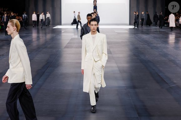 Défilé Dior Homme à l'École-Militaire lors de la semaine de la mode masculine automne/hiver 2025-2026 à Paris, France, le 24 janvier 2025.