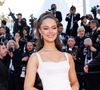 Hinaupoko Devèze est native de Māhina, sur la côte est de Tahiti

Hinaupoko Devèze, Miss France 2026 - Montée des marches du film " Amarga Navidad " lors du 79ème Festival International du Film de Cannes. © Jacovides-Moreau / Bestimage
