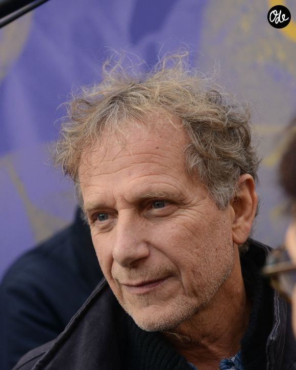 Charles Berling participe à la Marche silencieuse pour la paix organisée par plus de 500 personnalités du monde de la culture appelant à la fin immédiate de la guerre fratricide entre Palestiniens et Israéliens, à Paris, en France, le 19 novembre 2023. Photo de Karim Ait Adjedjou/ABACAPRESS.COM