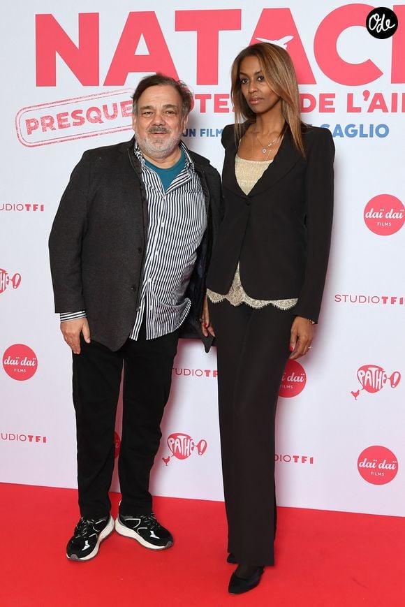 Didier Bourdon et sa femme Marie-Sandra Badini Duran - Avant-première du film "Natacha, presque hôtesse de l'air" au cinéma Pathé Palace à Paris le 24 mars 2025. © Lionel Urman/Bestimage