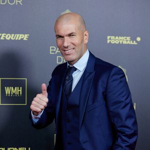 Zinedine Zidane - Photocall de la 66ème cérémonie du Ballon d'Or au Théâtre du Chatelet à Paris le 17 octobre 2022. © Cyril Moreau/Bestimage