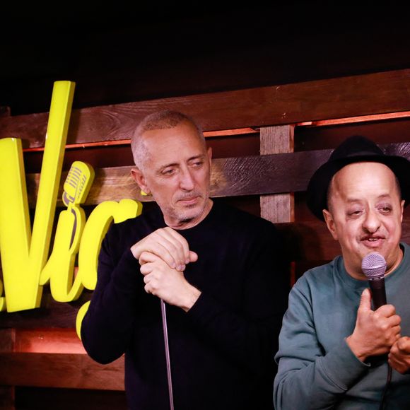 Tout comme le comédien Booder

Exclusif - Gad Elmaleh, Booder -  Le célèbre humoriste Gad Elmaleh a inauguré lundi 3 février 2025 Le Vig’s, un tout nouveau Comedy Club situé sur le Vieux-Port de Marseille.
© Franz Chavaroche / Bestimage