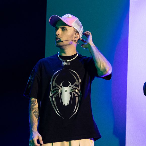 Grimkujow, Squeezie, Maxime Biaggi - L'émission Zen de M.Biaggi investit le Zenith de Paris (devant plus de 7000 personnes qui se sont arrachés les places en quelques secondes) pour sa dernière de la saison le 26 juin 2023.

© Jeremy Melloul / Bestimage