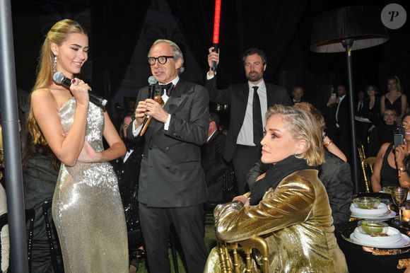 Exclusif - Helena Gatsby, Simon de Pury et Sharon Stone - Dîner de charité "Knights of Charity" au Château de la Croix des Gardes à Cannes le 20 mai 2026. © Bruno Bebert / Bestimage