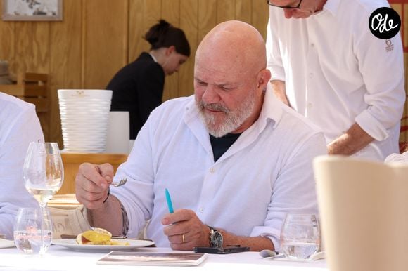 Une collecte de fonds, encadrée par le Secours populaire, sera organisée pour venir en aide aux sinistrés.

Philippe Etchebest - Les Chefs à Saint-Tropez fêtent les producteurs 2026 avec un concours de Pâtisserie © Jean-Marc Lhomer / Bestimage